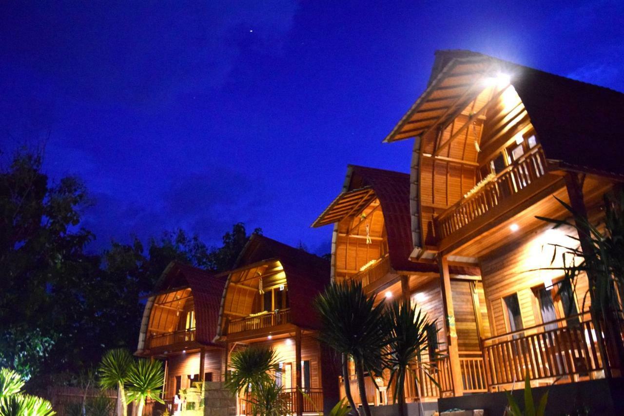 Adara Beach Huts Batununggul Екстер'єр фото